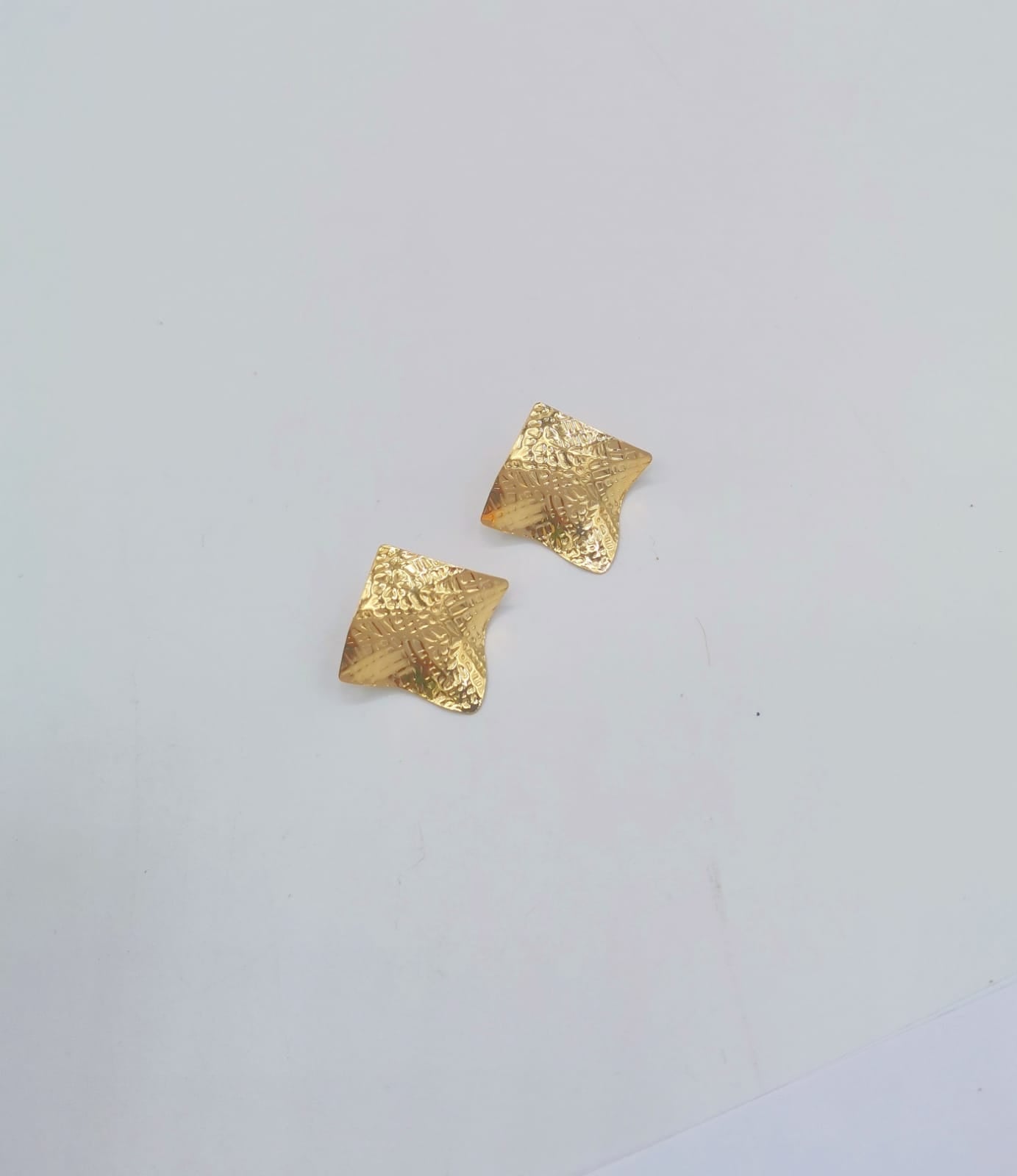 Aretes