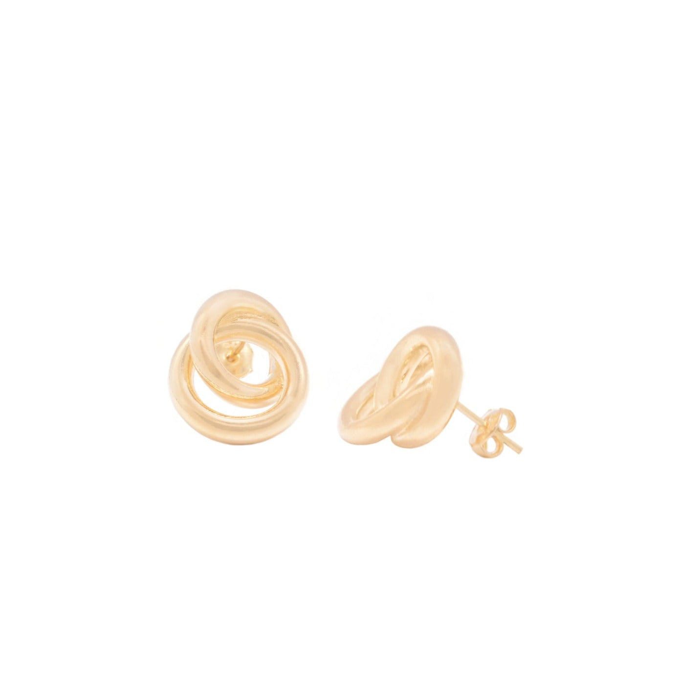 Aretes anudados