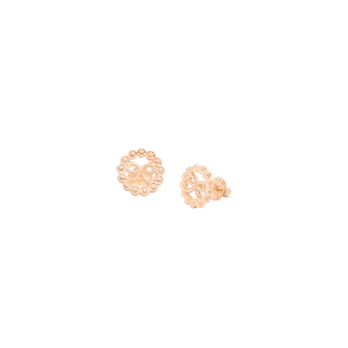 Aretes de lazos