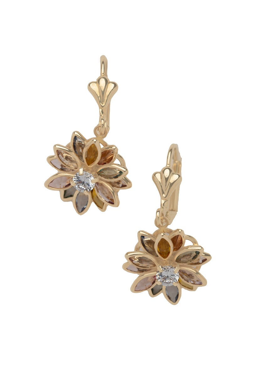 Aretes de flor con zirconia