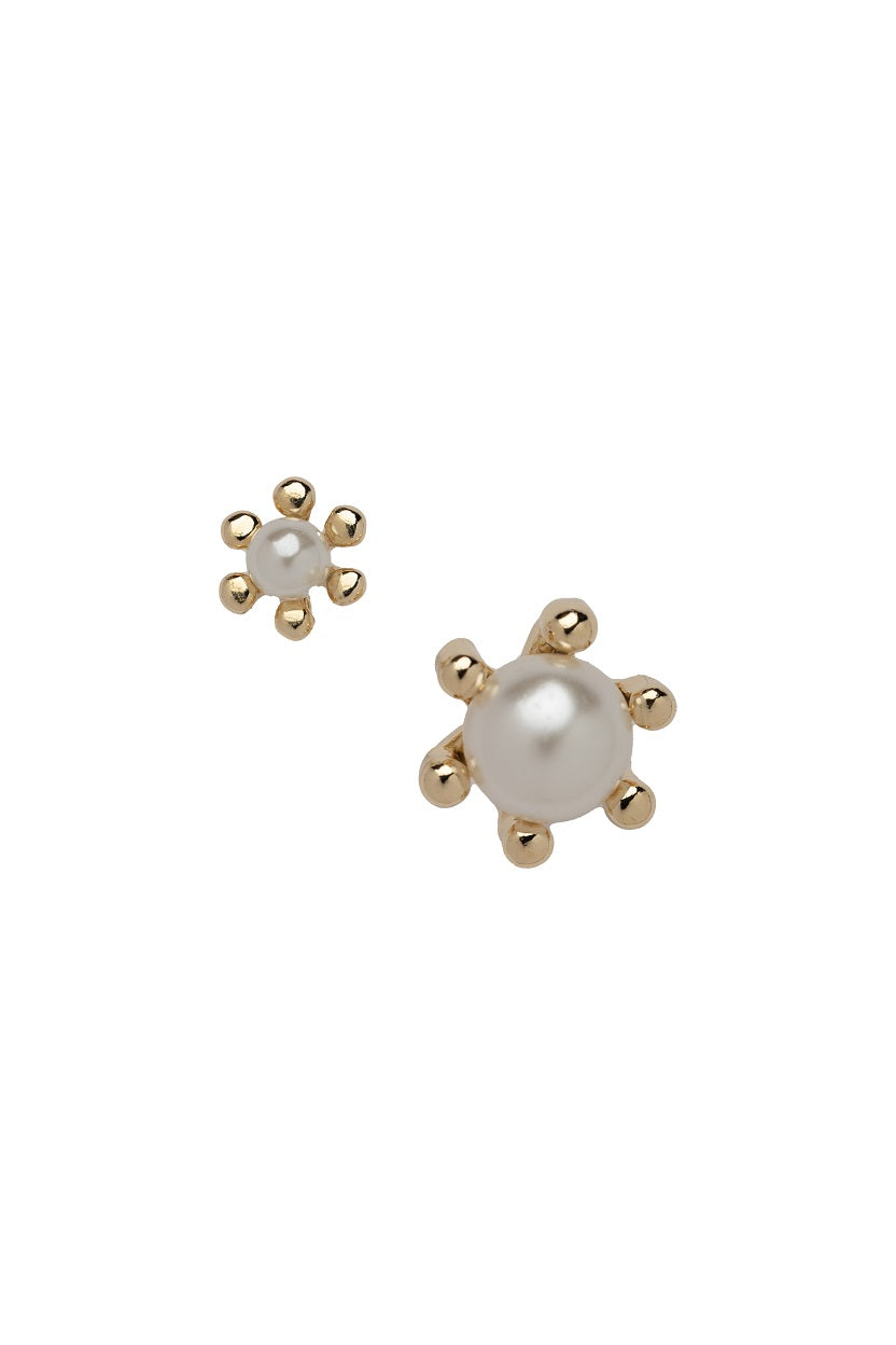 Aretes flor de perla grande