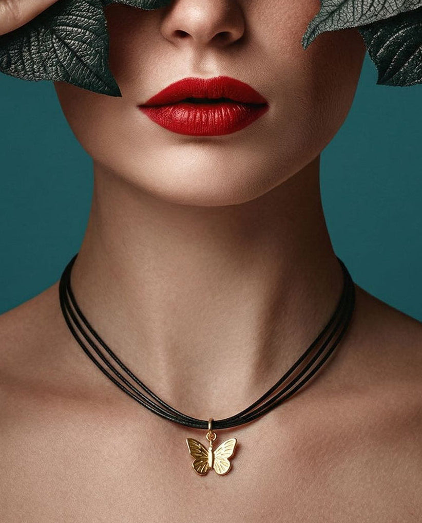 Collar negro de Mariposa
